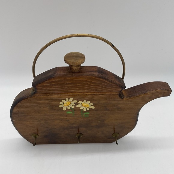 Vintage Wooden Tea Kettle Shape 3 Key Hook Hand Painted Daisy Cabincore Wall Art - Picture 2 of 8